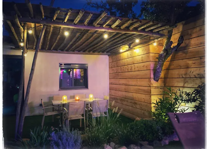 Dolce, Piscine Privee Chauffee & Jacuzzi Privatif, 5mn Des Plages 别墅 *